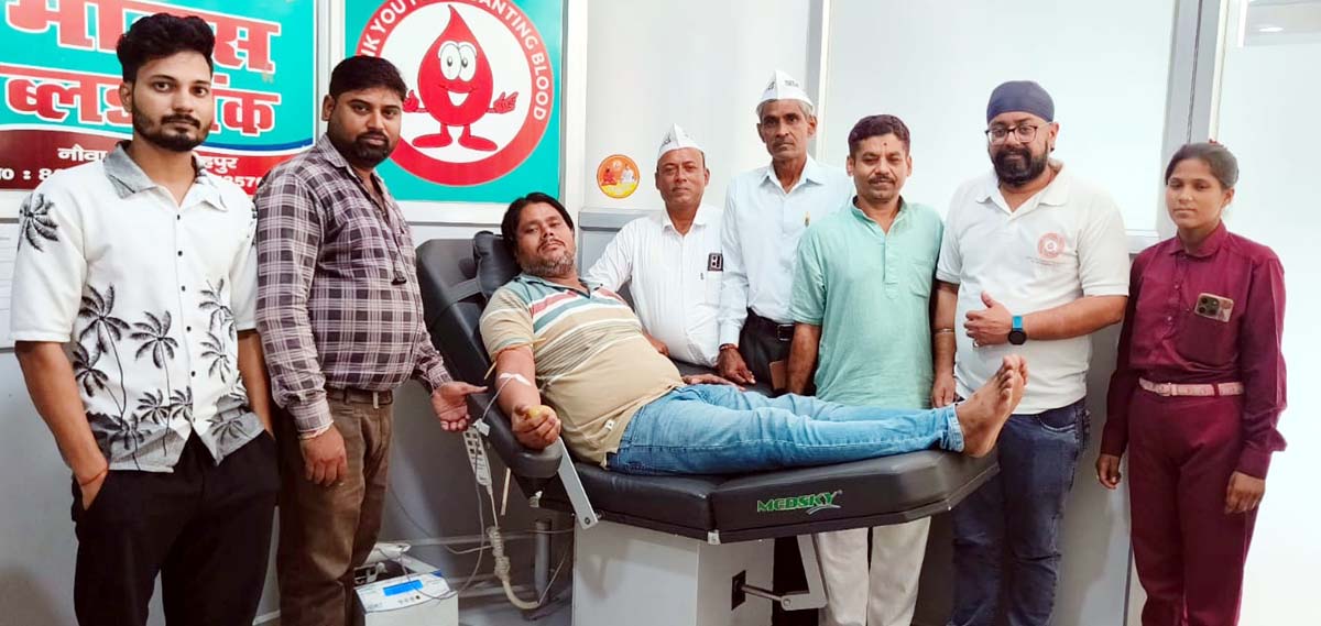आप व सर्व फॉर ह्यूमैनिटी फाउंडेशन के सहयोग से लगा शिविर