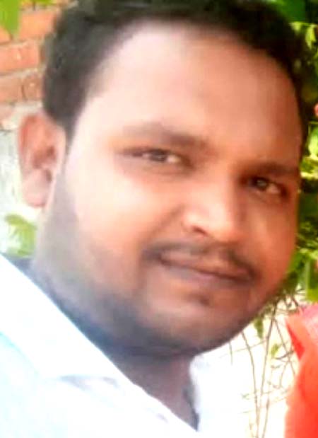 डंपर से बालू उतारते समय हुआ हादसा, परिवार में मचा कोहराम