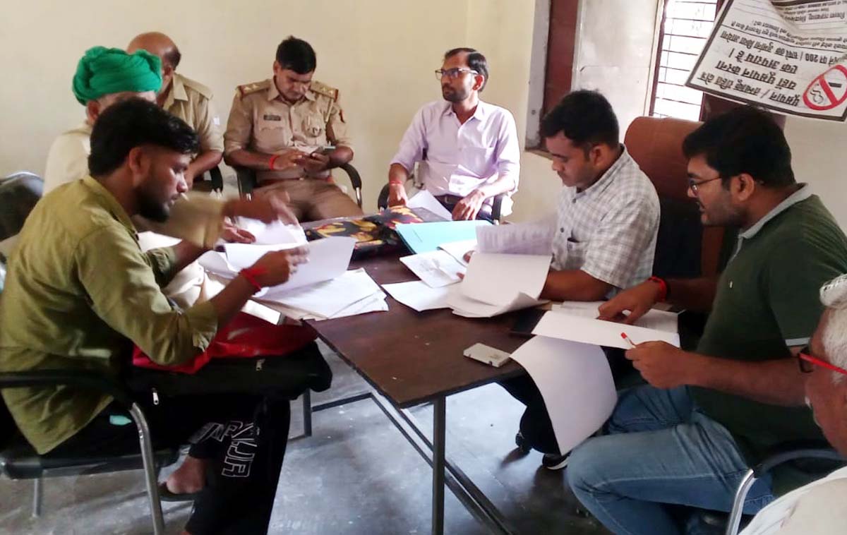 प्रधान पर फर्जी जॉबकार्ड से भुगतान कराने का आरोप,मनरेगा घोटाले का आरोप