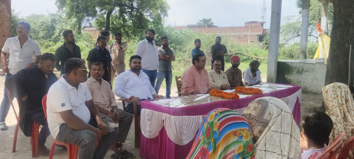पूर्व विधायक ने ब्लाक स्तर पर जनसंवाद कार्यक्रम के तहत सुनी जन समस्याएं