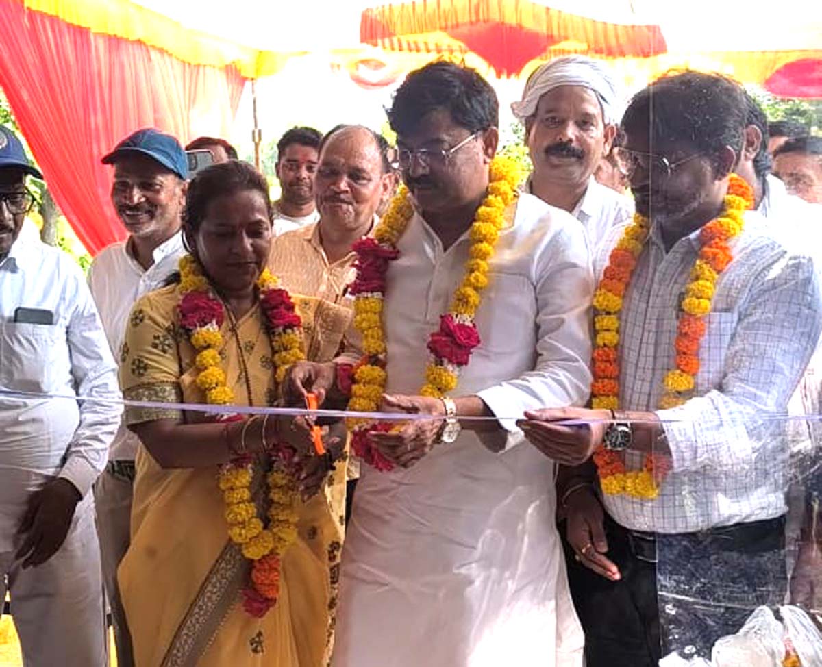 विधायक ने अल्फा हेल्थ केयर हास्पिटल का किया शुभारंभ