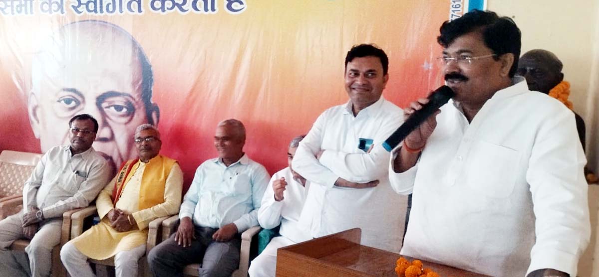 लौह पुरूष सरदार पटेल की जयंती पर निकली शोभा यात्रा
