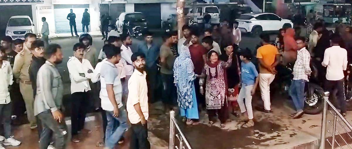 प्रसव के बाद निजी अस्पताल में प्रसूता की मौत,परिजनों का हंगामा