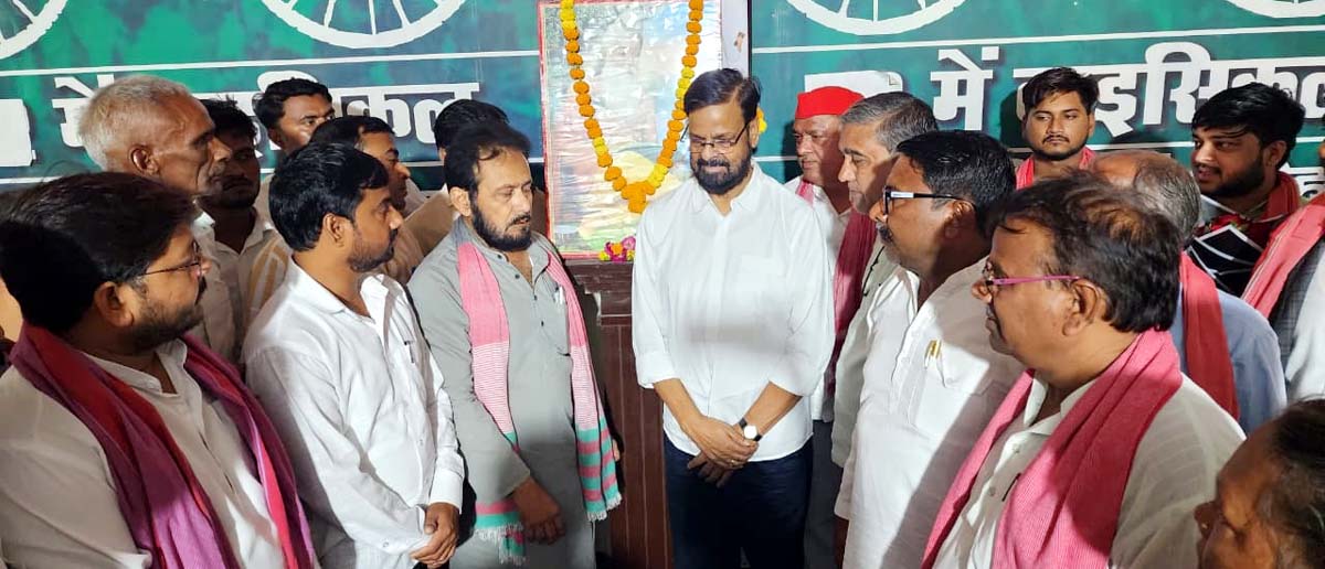 सपा ने महर्षि बाल्मीकि व संत नामदेव की जयंती पर दिया एकता का संदेश