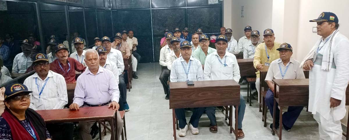 बिजली व स्वास्थ्य व्यवस्था के खिलाफ पूर्व सैनिकों ने खोला मोर्चा