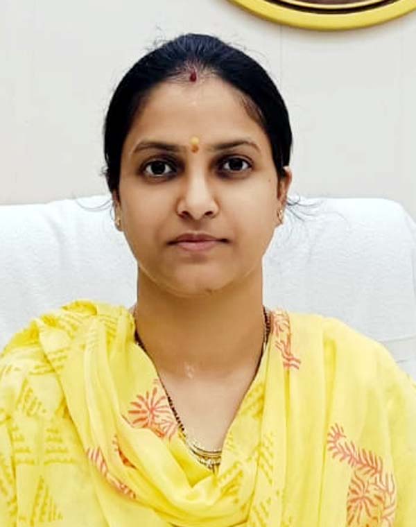 दीपावली पर पटाखों के अवैध कारोबार पर डीएम का शिकंजा