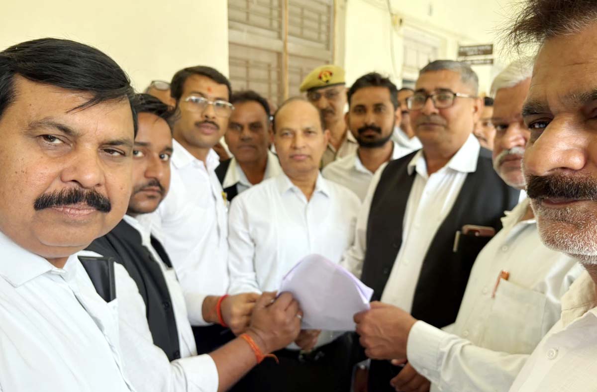 डिस्ट्रिक्ट बार एसोसिएशन ने न्यायमूर्ति पर कार्रवाई की उठाई मांग