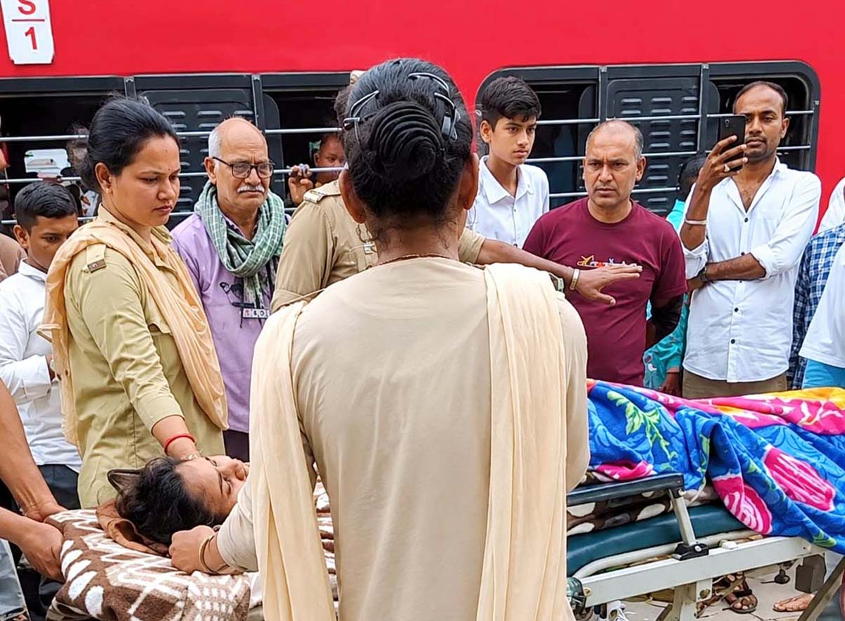 चलती ट्रेन में गूंजी किलकारी, जच्चा-बच्चा सुरक्षित,जच्चा- बच्चा को पहुंचाया अस्पताल