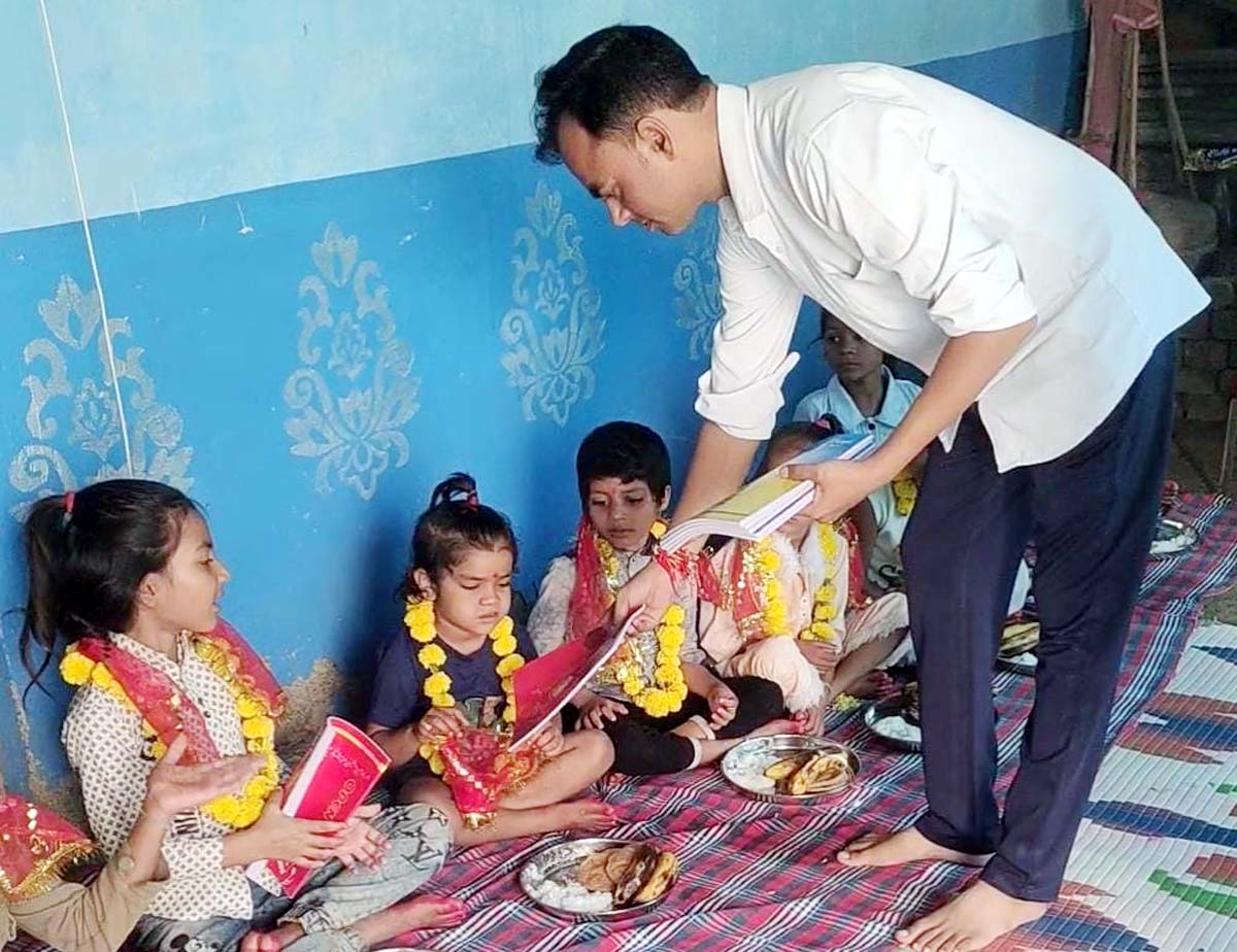 कन्या पूजन के साथ शिक्षा व सेवा का दिया संदेश