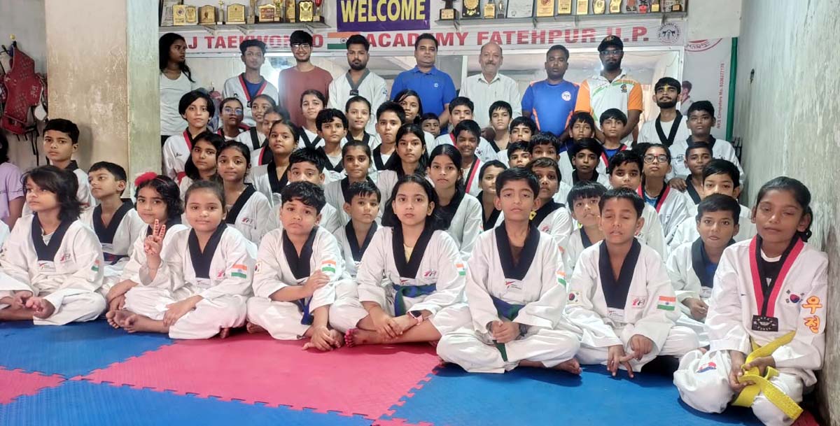 ताइक्वांडो बेल्ट प्रमोशन टेस्ट में खिलाड़ियों ने दिखाया दमखम