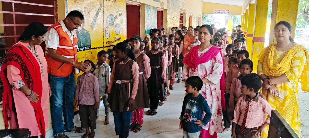 रेडक्रास चेयरमैन ने स्वच्छता व जलभराव रोकने को किया जागरूक