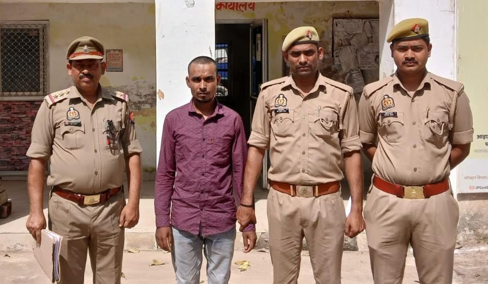 पेट्रोल डालकर जान से मारने की कोशिश करने का आरोपी गिरफ्तार