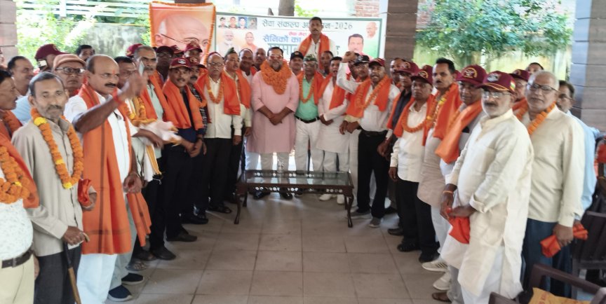 पूर्व विधायक के आवास में सैनिकों का सम्मान समारोह आयोजन आयोजित